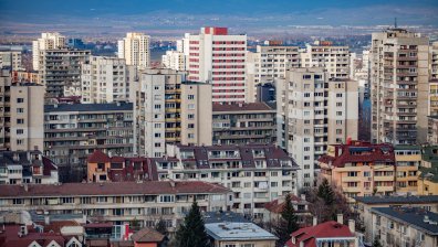 Пазарът на недвижими имоти в България: Цените се увеличават, сделките намаляват
