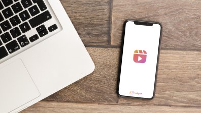 Австралия удря социалните мрежи за достъп на деца под 16 г.