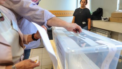 Достъп до урните: Предизвикателствата пред хората с увреждания в България