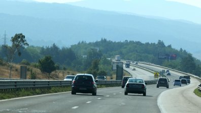 Експерт за новите по-строги санкции при средна скорост: МВР живее в ерата на хартиените листовки