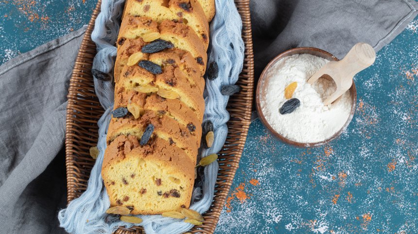 Рецепта от тефтера на баба: Класически козунак със стафиди