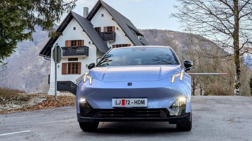 КОЛЕЛА: Тест-драйв на Lynk & Co 02